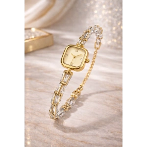 Gold Renkli Tiff Model Taşlı Lüks Kadın Saat (Sarı)
