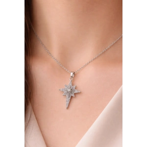 Yıldız Detaylı Gümüş Renkli Taşlı Çelik Kolye