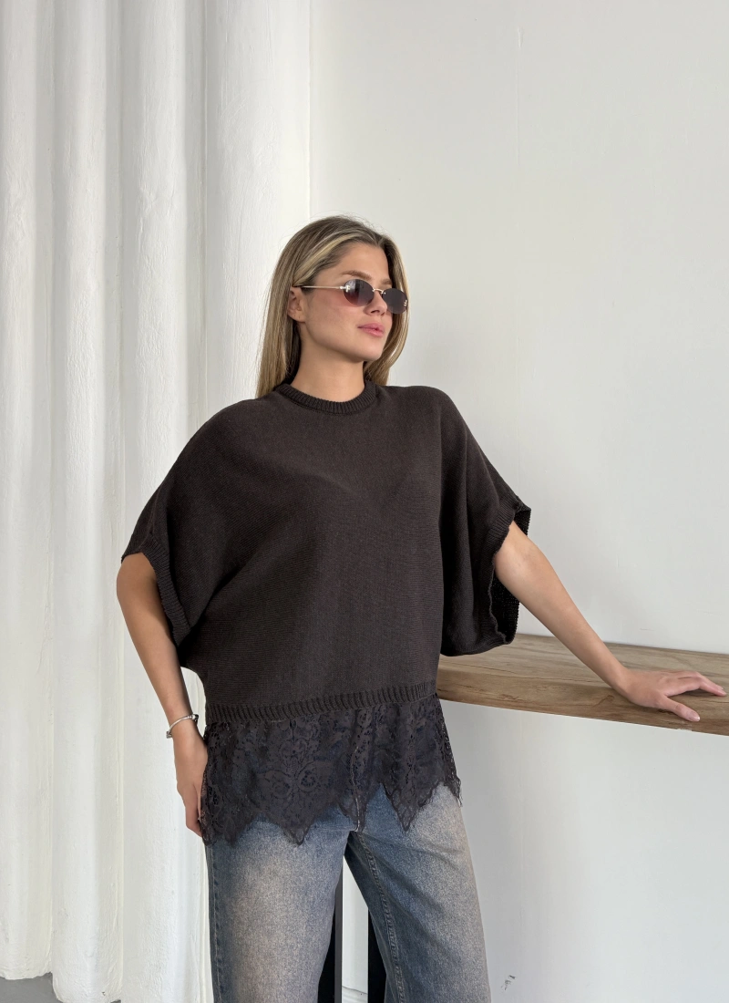 Dantel Detaylı Triko Bluz Kahve