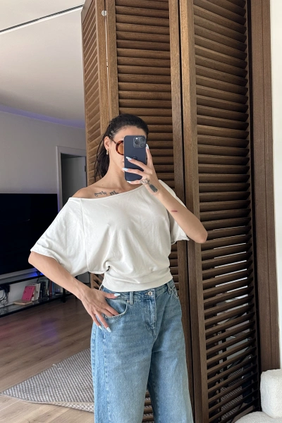 Mila Düşük Omuz Bluz Krem