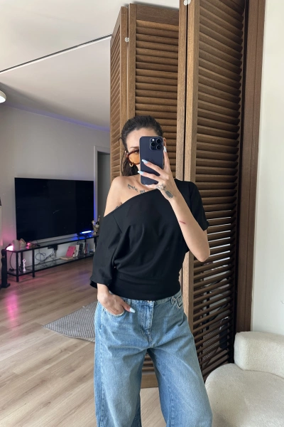 Mila Düşük Omuz Bluz Siyah