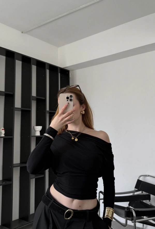 Siyah Olena Yarasa Kol Bluz
