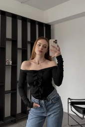 Siyah Fancy Madonna Fırfırlı Bluz