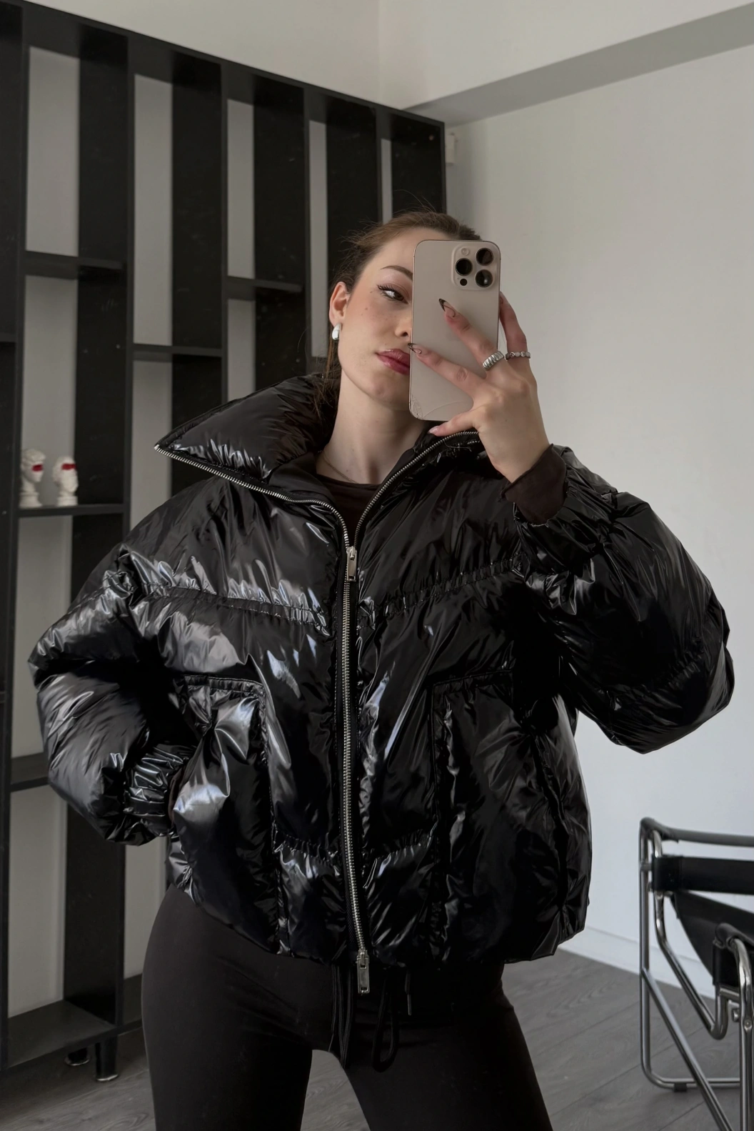 Siyah Muadil Pinky Şişme Mont