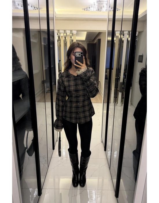 Siyah Güpür Detaylı Belden Bağcıklı Ekose Gömlek