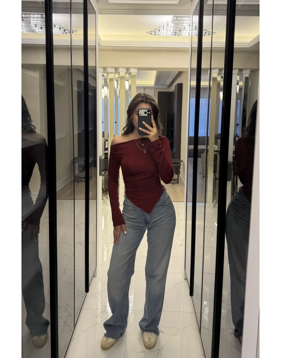 Bordo Hailey Kayık Yaka Asimetrik Kesim Bluz