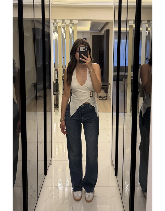 Beyaz Emma Broşlu Kelebek Bluz