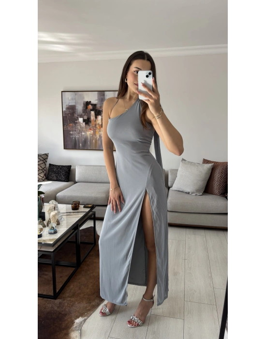 Lucy Şal Detaylı Yırtmaçlı Elbise