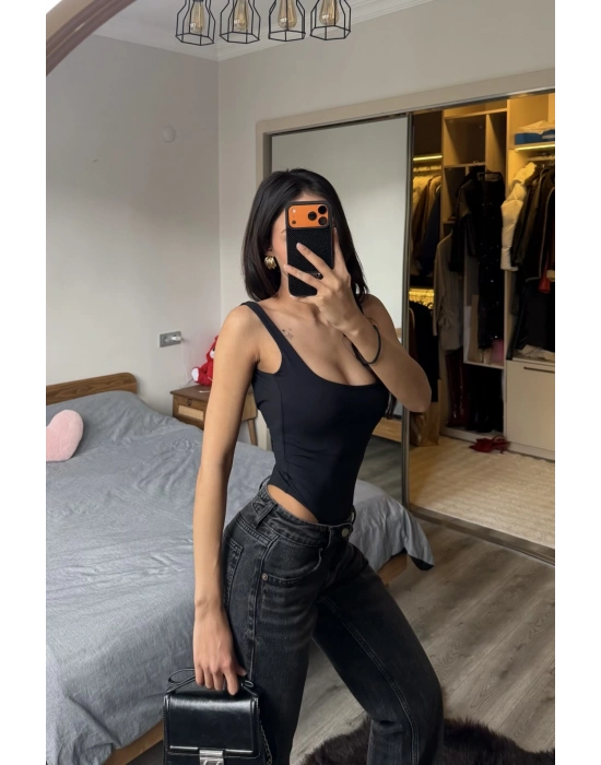 Lauren Siyah Sırt Dekolteli Bodysuit