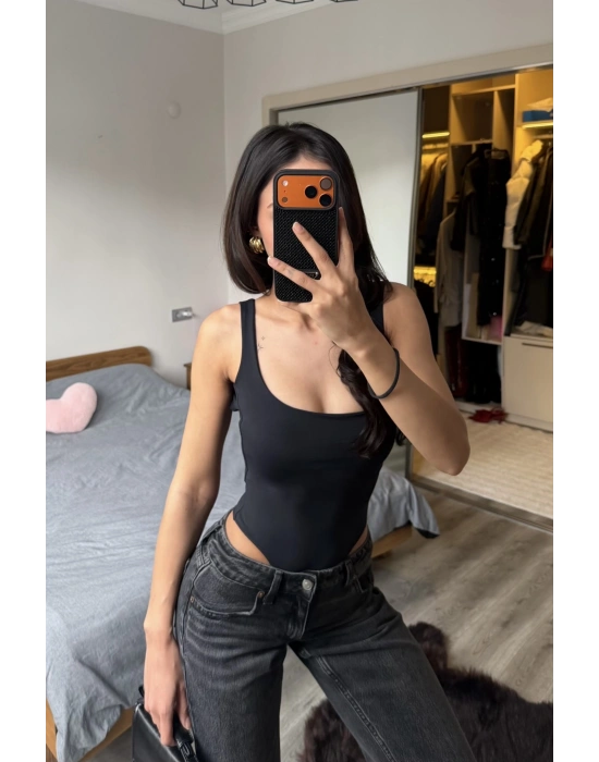 Lauren Siyah Sırt Dekolteli Bodysuit