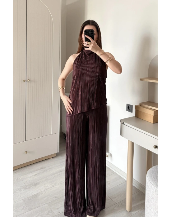 Kahverengi Piliseli Halter Yaka Takım