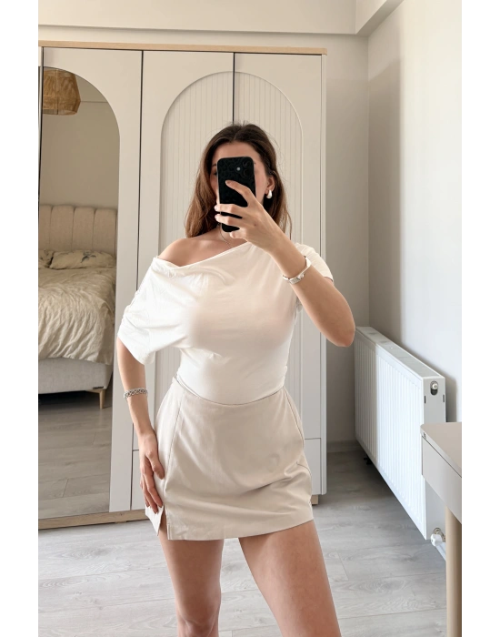 Miela Beyaz Yaka Detaylı 2 Kullanımlı Bluz