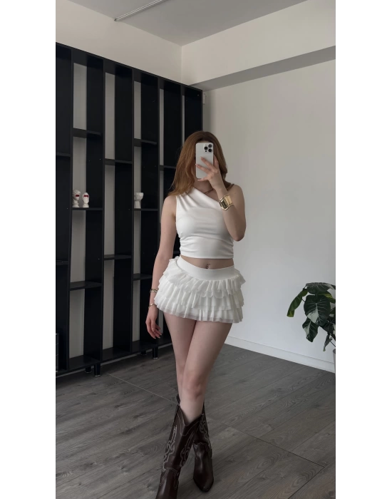 Adel Beyaz Şortlu Fırfır Tül Etek