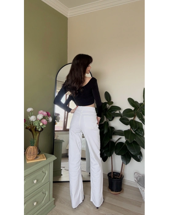 Beyaz Cara Düz Kesim Straight Jean