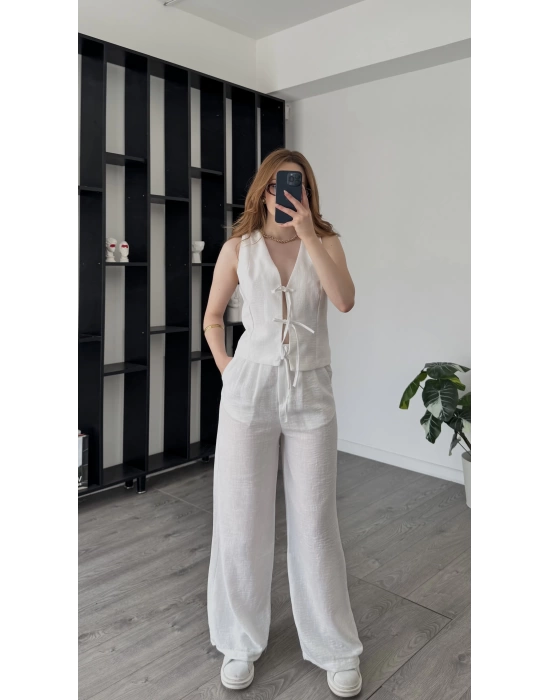 Beyaz Celin Bağcıklı Keten Takım