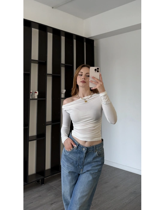 Beyaz Helena Düşük Omuzlu Basic Bluz