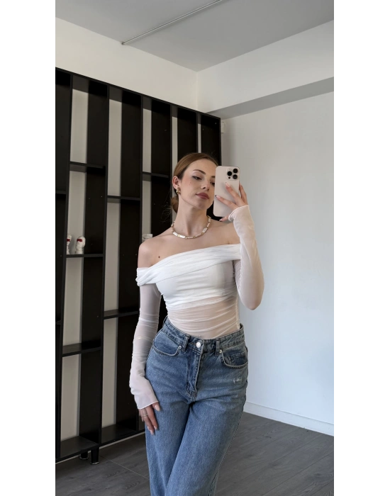 Beyaz Isabel Tül Detay Madonna Bluz