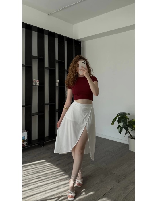 Beyaz Niky Şortlu Kruvaze Etek