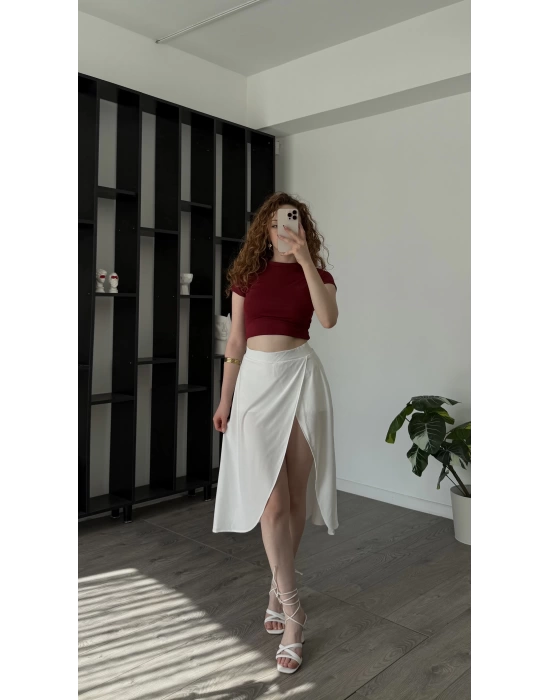 Beyaz Niky Şortlu Kruvaze Etek