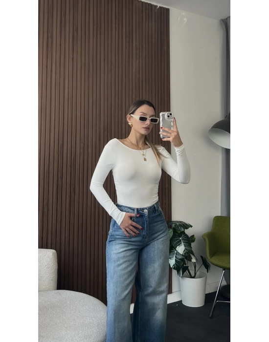 Beyaz Sırt Dekolteli Basic Bodysuit