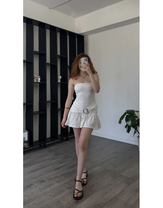 Beyaz Wanda Bel Detaylı Straplez Elbise