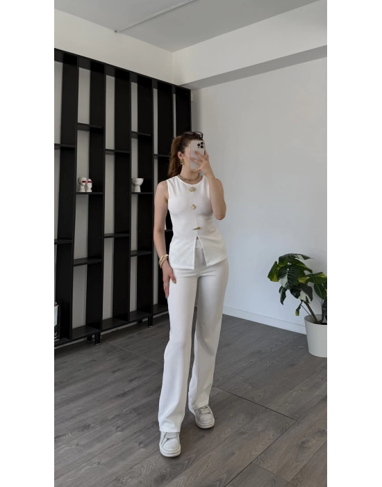Beyaz Zoya Broşlu 2’li Takım