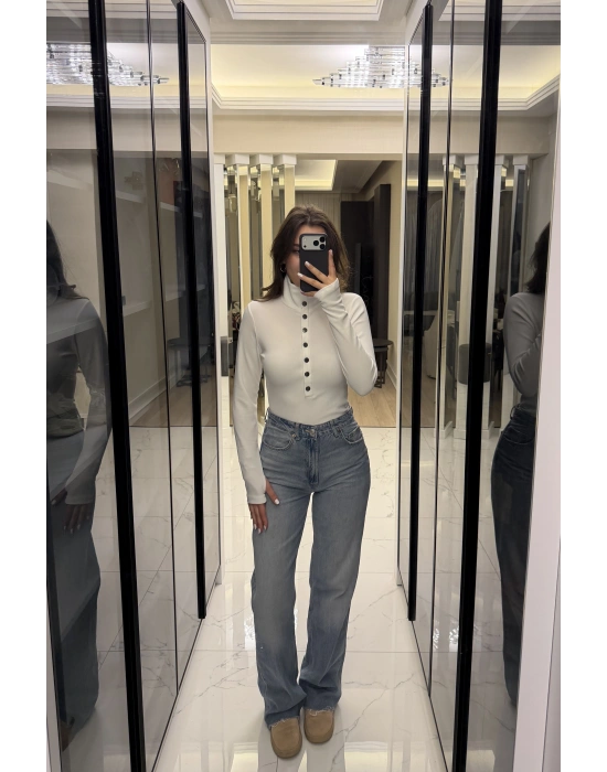 Beyaz Zr Muadil Çıt Çıt Yakalı Bluz