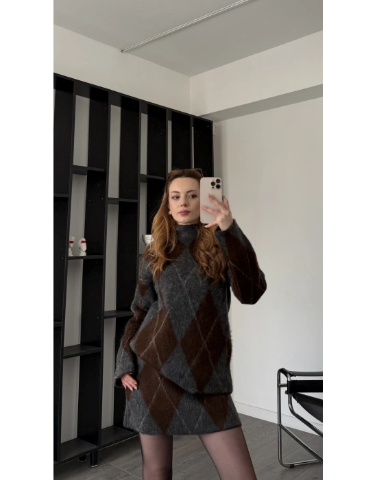 Gri Dose Baklava Desen Etekli Takım