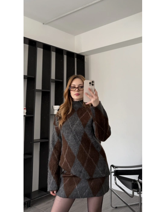 Gri Dose Baklava Desen Etekli Takım