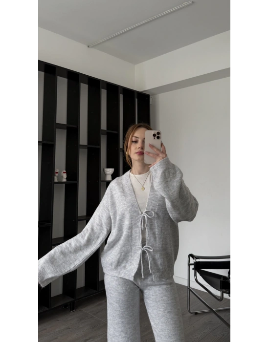 Gri Emma Fiyonklu Triko Takım