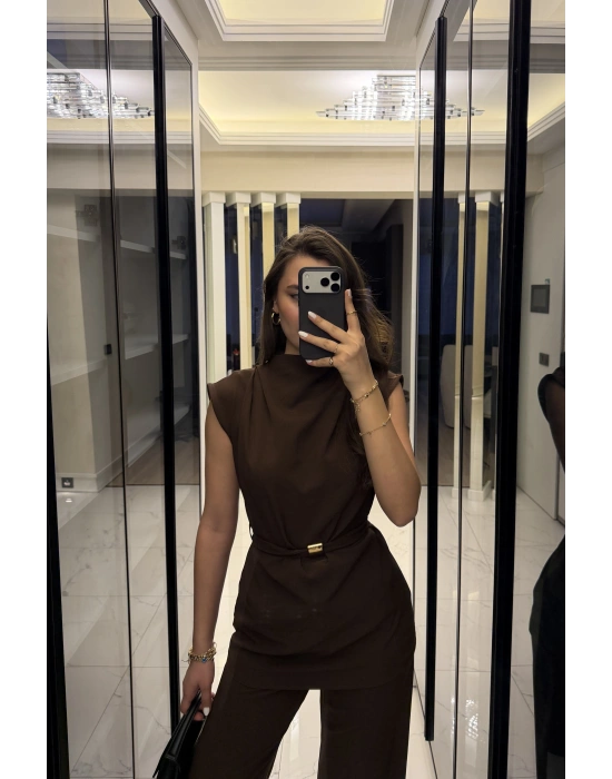 Kahve Broş Kuşaklı Vatkalı Takım