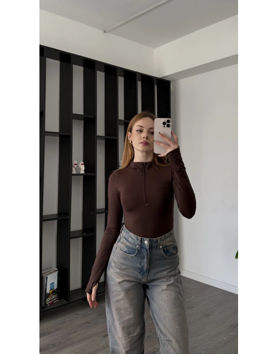 Kahve Ester Fermuar Yakalı Bodysuit