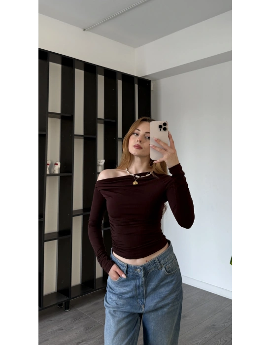 Kahve Helena Düşük Omuzlu Basic Bluz