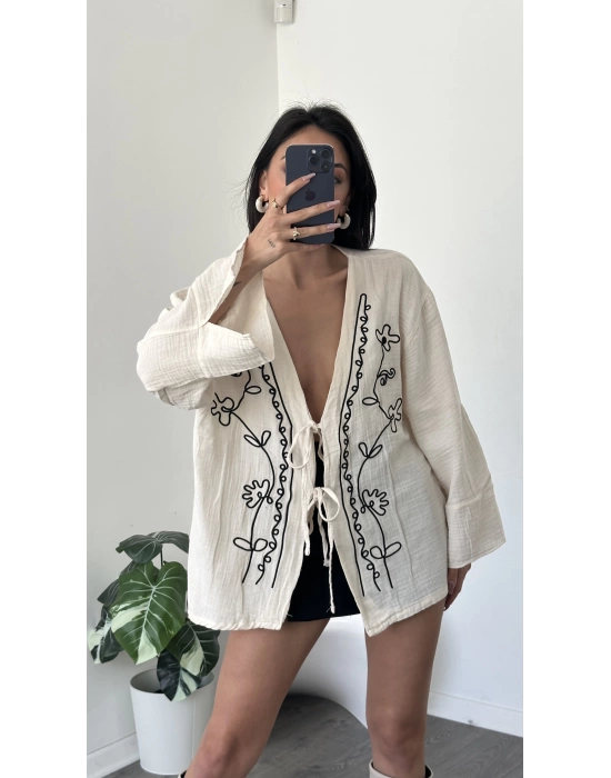 Krem Lisa Nakış İşlemeli Kimono