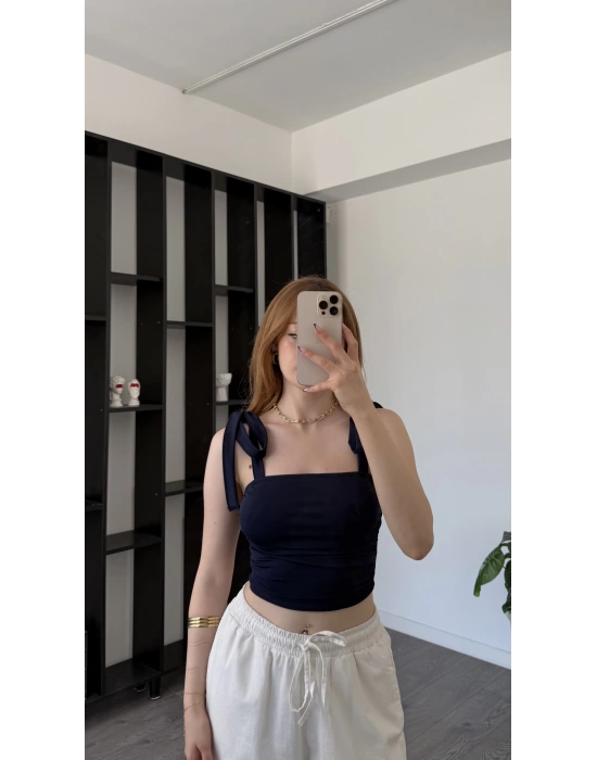 Lacivert Fiyonk Askılı Bluz