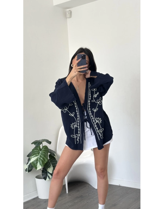 Lacivert Lisa Nakış İşlemeli Kimono