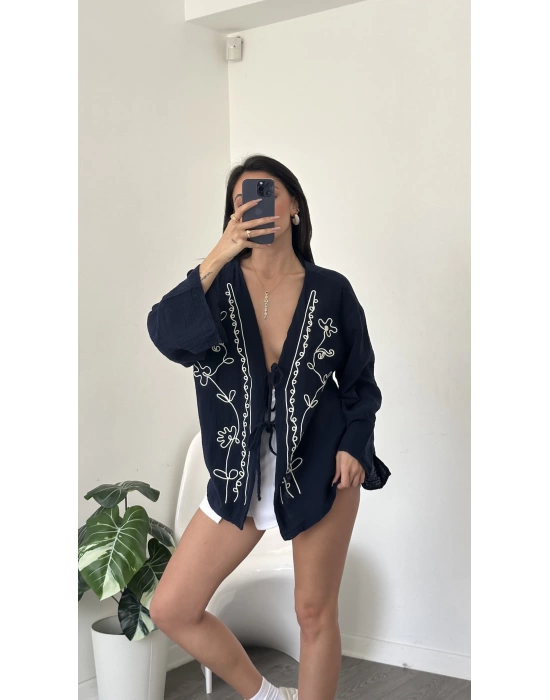 Lacivert Lisa Nakış İşlemeli Kimono