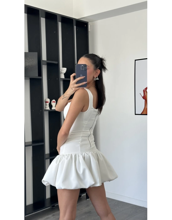 Lilya Beyaz Kare Yakalı Balon Elbise
