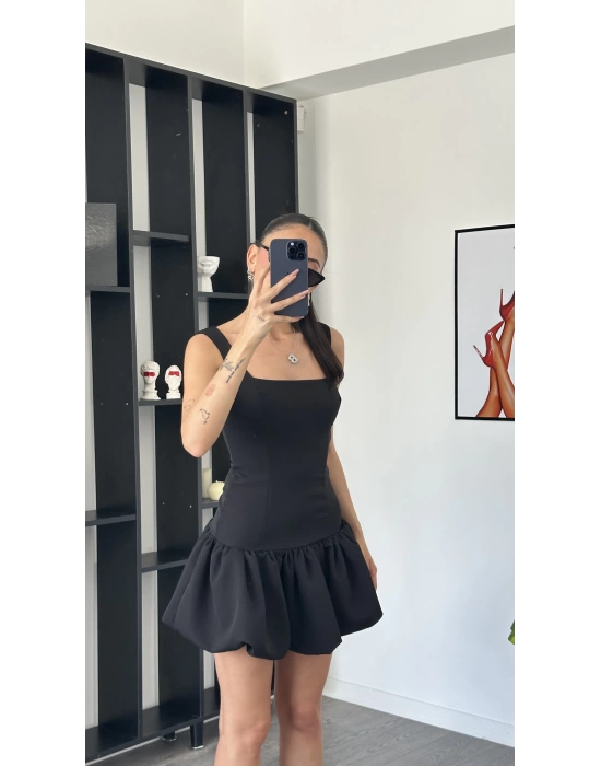 Lilya Siyah Kare Yakalı Balon Elbise