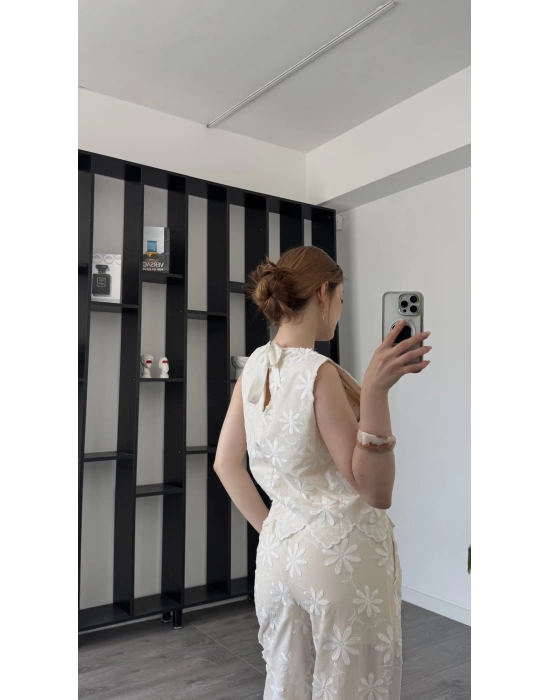 Luva Ekru Çiçek Aplikeli Takım