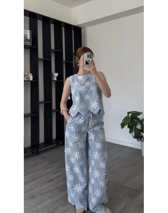 Luva Mavi Çiçek Aplikeli Takım
