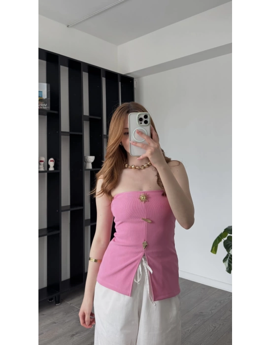 Pembe Elsa Broşlu Straplez Bluz