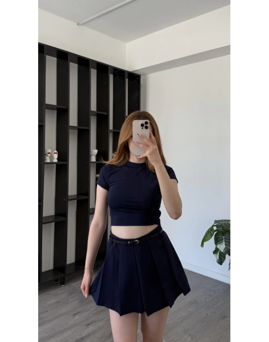 Rayne Lacivert Kemer Detaylı Şortlu Pileli Etek