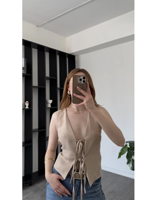 Rena Bej Bağlama Detaylı Yelek