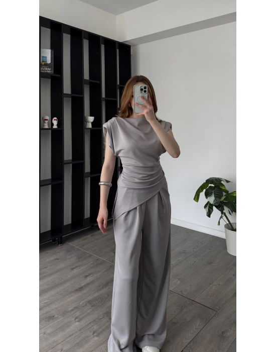 Serena Gri Asimetrik Kesimli Vatkalı Takım