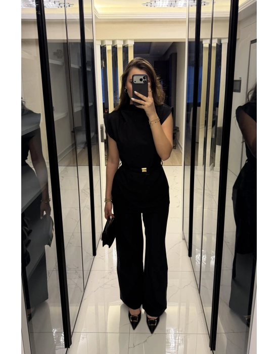 Siyah Broş Kuşaklı Vatkalı Takım