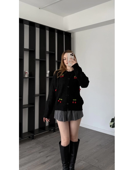 Siyah Chery Kirazlı Triko Hırka