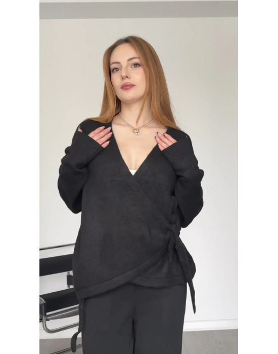 Siyah Fulia Yumoş Kruvaze Kazak