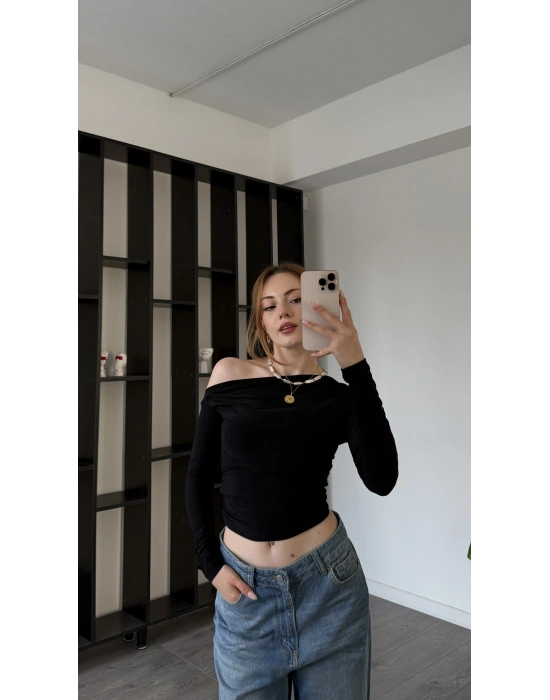 Siyah Helena Düşük Omuzlu Basic Bluz