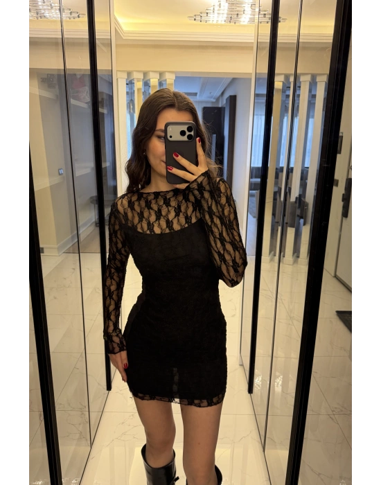 Siyah İç Astarlı Dantelli Elbise